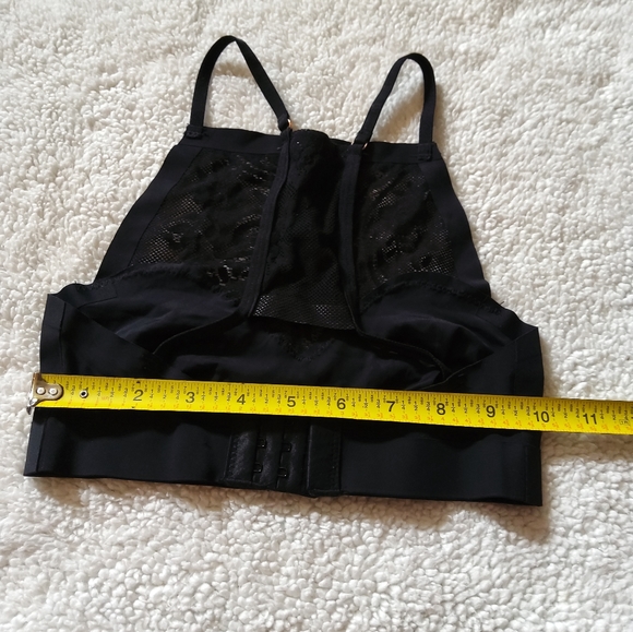 Urban Outfitters Lace Bra NWOT - Small - Picture 8 of 10